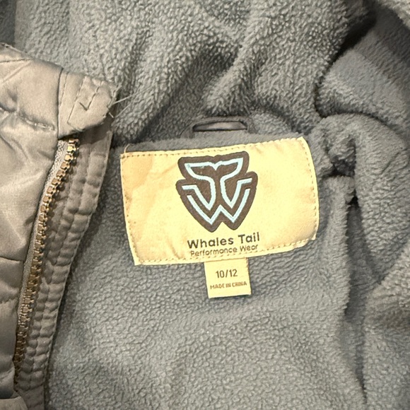 Whales Tail Hooded Puffer Jacket - Picture 3 of 4